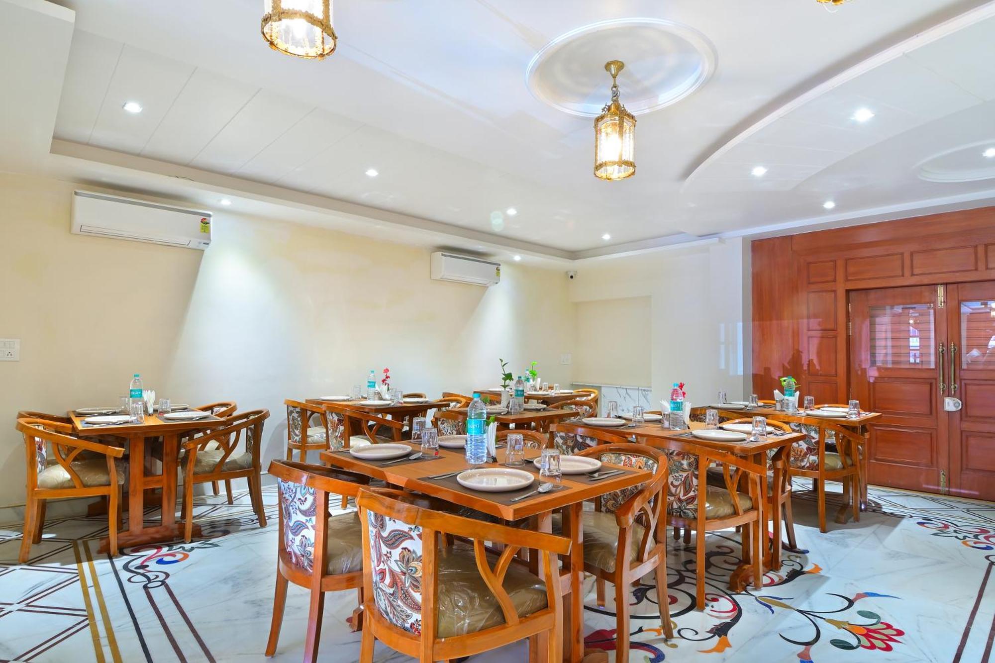 Trim Boutique Parkota Haveli Hotel Jaipur Bagian luar foto